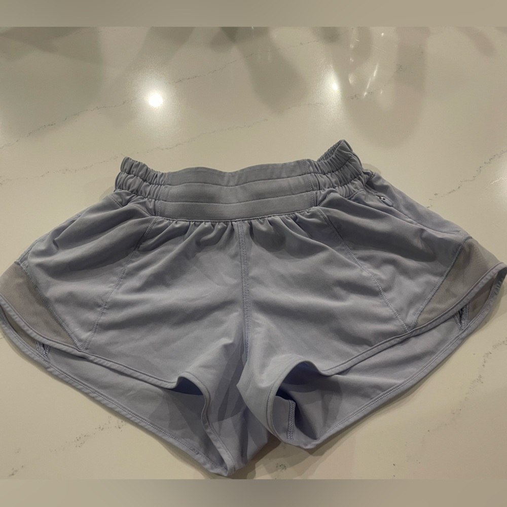 PASTEL BLUE SIZE 2 LULULEMON HARDLY WORN LINER IS CUT OUT GOOD CONDITION